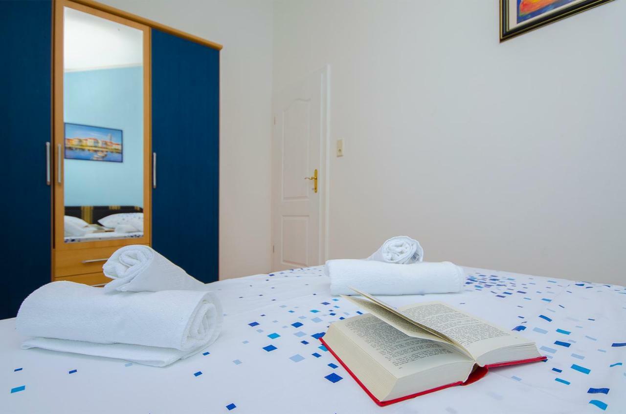 Apartments Maslina Trogir Exterior foto